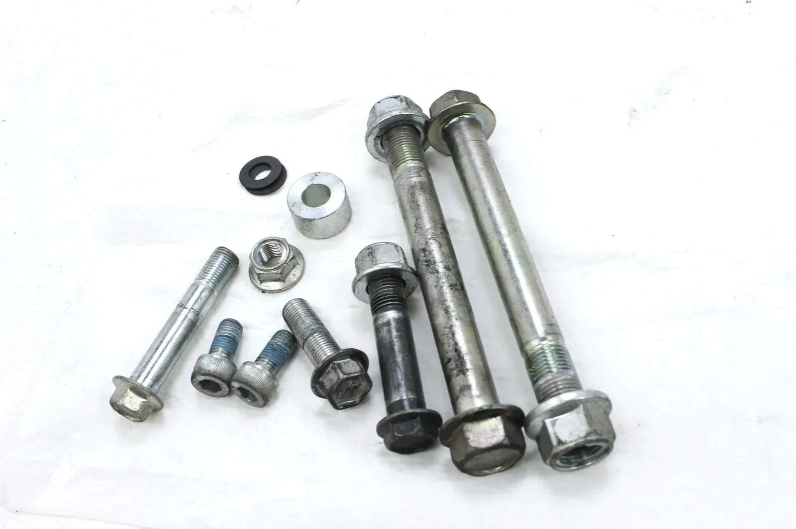 SUZUKI BOULEVARD 2008 2009 / 13-16 OEM REAR BACK SUSPENSION SHOCK BOLTS BOLT SET