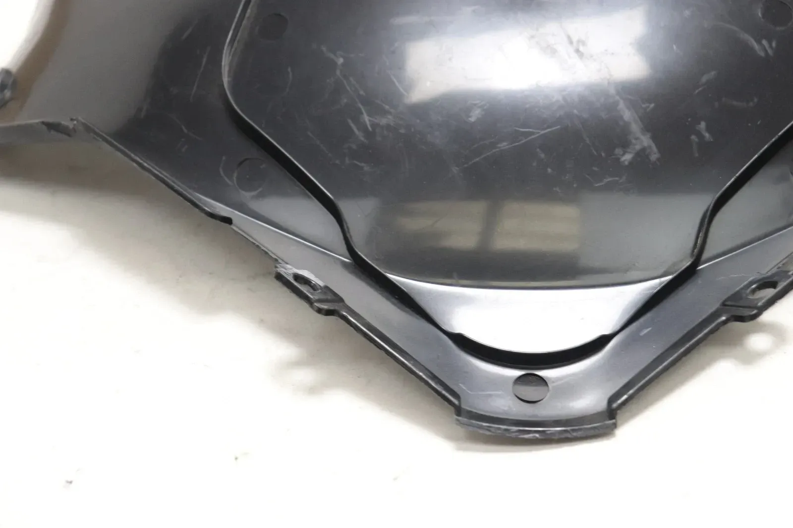 06-07 SUZUKI GSXR 600 OEM LOWER FRONT UPPER INNER HEADLIGHT COWL FAIRING