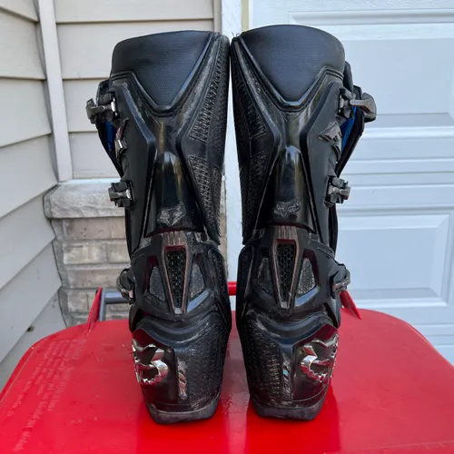 Fox Instinct size 10