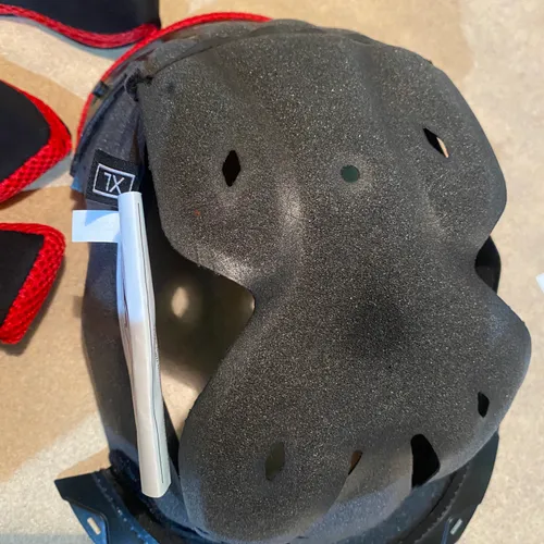 Alpinestars Helmets - Size XL
