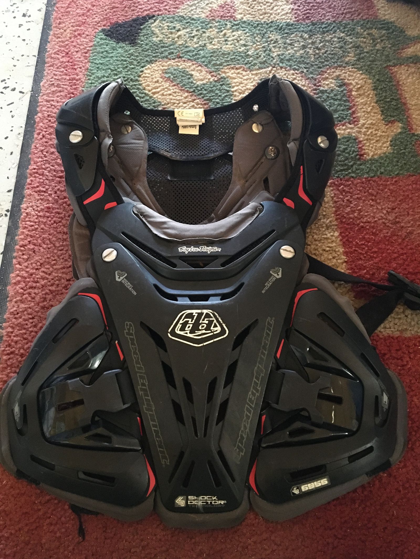 Troy Lee Designs プロテクター YOUTH XL Troy Lee Designs】YOUTH ROCKFIGHT CHEST PROTECTOR [ユース