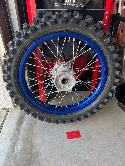 NEW 2025 Yamaha YZ450F OEM REAR WHEEL 19X2.15 with TIRE MX B2W-25302-30-00