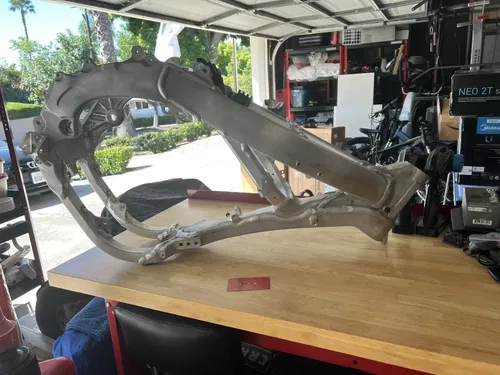 NEW 2024 Yamaha YZ250F OEM Main Frame with MSO BHR-21101-01-00