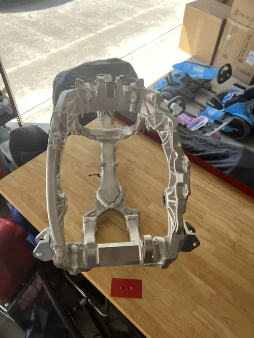 NEW 2025 Yamaha YZ450F YZ250F OEM Main Frame with MSO BHR-21101-10-00