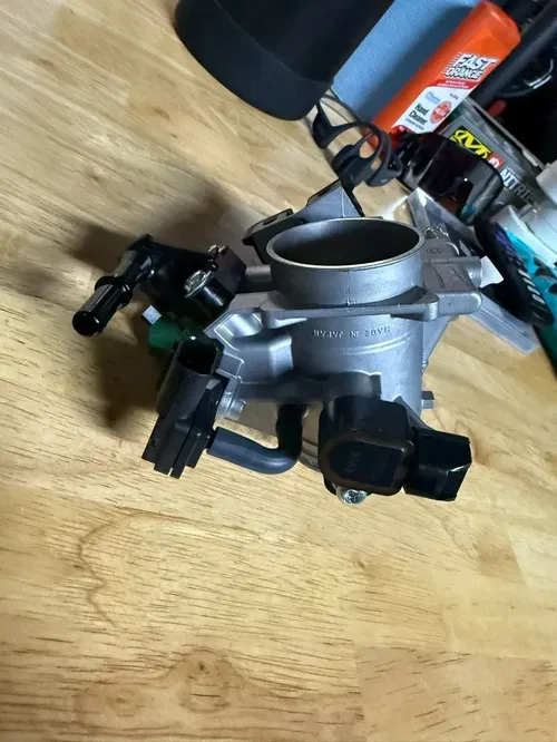 NEW 2023-2025 Yamaha YZ450F OEM THROTTLE BODY D02-13750-00-00
