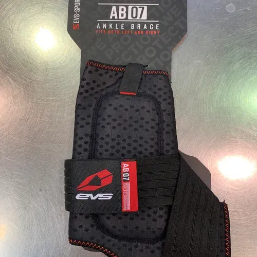 EVS Protective - Size S