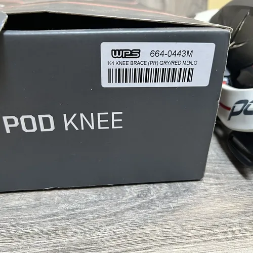 Pod Mx K4 Knee Braces Medium/Large with box
