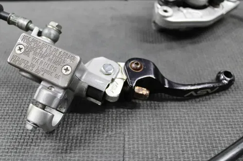 2000 KAWASAKI KX125 KX250 OEM FRONT BRAKE CALIPER MASTER CYLINDER ASV LEVER LINE