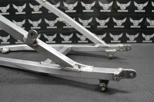 2000 2001 HONDA CR125R CR250R OEM REAR BACK SUB FRAME SUBFRAME SEAT RAIL GOOD