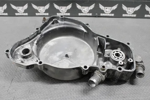 1985 HONDA CR125R OEM ENGINE RIGHT SIDE CASE INNER CLUTCH COVER 11340-KA3-760