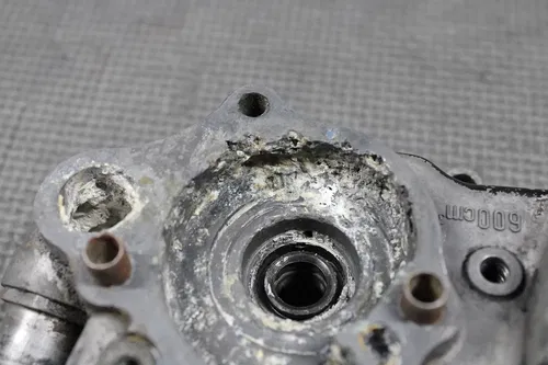 1985 HONDA CR125R OEM ENGINE RIGHT SIDE CASE INNER CLUTCH COVER 11340-KA3-760