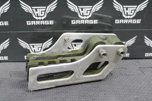 2002 HONDA CR125R CR250R OEM SWINGARM CHAIN GUIDE THRUST SLIDER PLATE GUARD