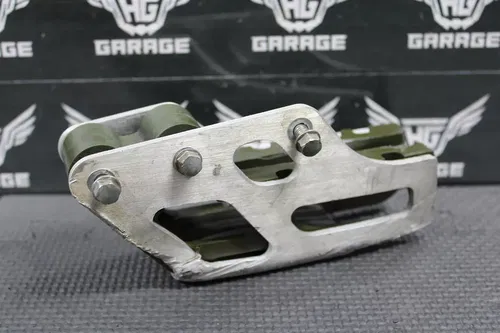 2002 HONDA CR125R CR250R OEM SWINGARM CHAIN GUIDE THRUST SLIDER PLATE GUARD