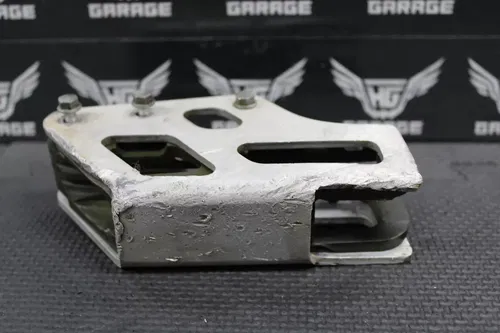 2002 HONDA CR125R CR250R OEM SWINGARM CHAIN GUIDE THRUST SLIDER PLATE GUARD