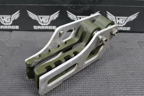2002 HONDA CR125R CR250R OEM SWINGARM CHAIN GUIDE THRUST SLIDER PLATE GUARD