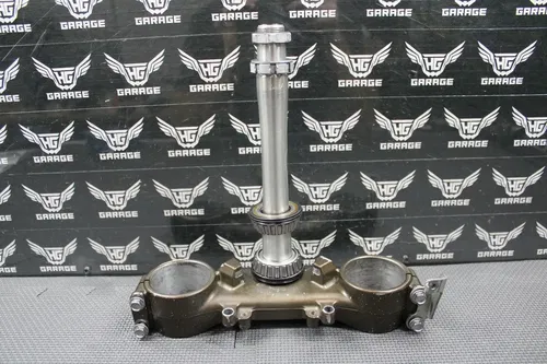 2006 KAWASAKI KX250 2 STROKE OEM FRONT FORK  LOWER TRIPLE TREE STEM CLAMP