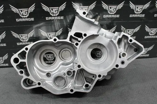 2005 SUZUKI 02-21 RM85 OEM ENGINE LEFT SIDE CRANKCASE CRANK CASE 11300-03822