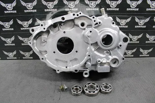 2003 96-04 HONDA XR400R OEM LEFT ENGINE MOTOR CRANKCASE CRANK CASE 11200-KCY-670