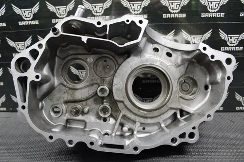 2003 96-04 HONDA XR400R OEM LEFT ENGINE MOTOR CRANKCASE CRANK CASE 11200-KCY-670