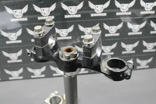1985 KAWASAKI KX80 OEM FRONT FORKS LOWER UPPER TRIPLE TREE STEM BAR CLAMP