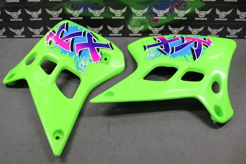 1990 KAWASAKI KX125 AFTERMARKET GREEN TANK RADIATOR SHROUDS PLASTICS GRAPHICS