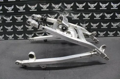 2011 10-13 YAMAHA YZ450F OEM REAR BACK SUB FRAME SUBFRAME RAIL 33D-21190-00-00