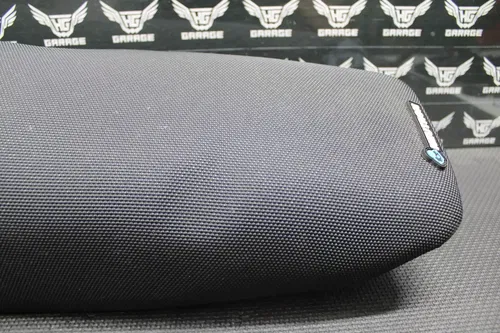 1999 KAWASAKI 99-05 KDX200 99-04 KDX220R OEM SEAT SADDLE NEUTRON GRIPPER COVER