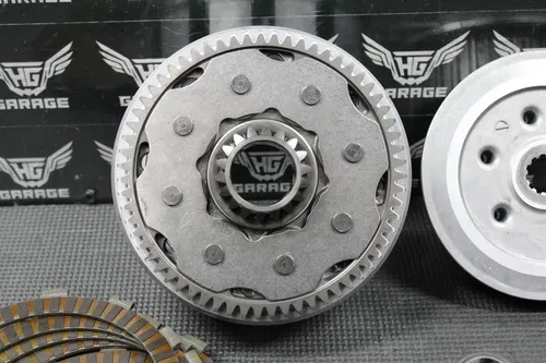2005 03-05 HONDA CRF450R OEM CLUTCH W PLATES BASKET HUB ASSY 22100-MEB-770 GOOD