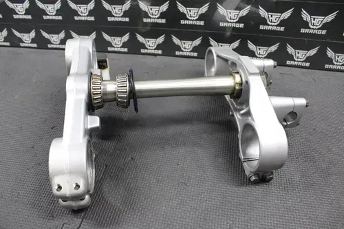 2003 YAMAHA YZ125 OEM FRONT FORKS LOWER UPPER TRIPLE TREE STEM BAR CLAMPS NICE!