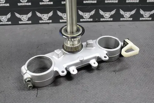 2003 YAMAHA YZ125 OEM FRONT FORKS LOWER UPPER TRIPLE TREE STEM BAR CLAMPS NICE!