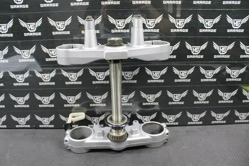 2003 YAMAHA YZ125 OEM FRONT FORKS LOWER UPPER TRIPLE TREE STEM BAR CLAMPS NICE!