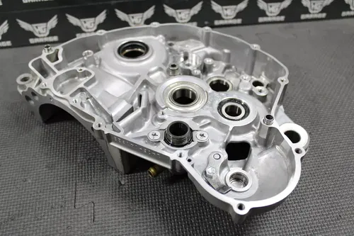 2018 18-20 SUZUKI RMZ450 OEM RIGHT SIDE ENGINE MOTOR CRANKCASE CRANK CASE BLOCK
