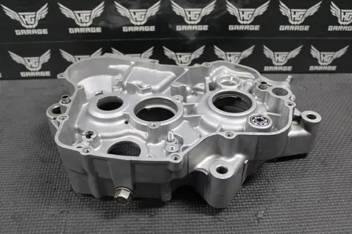 2003 KAWASAKI KX125 OEM RIGHT SIDE ENGINE CRANKCASE CRANK CASE HALF 14001-5403