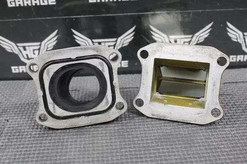 1996 HONDA CR80R CR85R OEM CARB INTAKE BOOT REED BLOCK ASSEMBLY INSULATOR REEDS