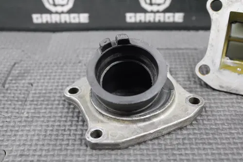 1996 HONDA CR80R CR85R OEM CARB INTAKE BOOT REED BLOCK ASSEMBLY INSULATOR REEDS