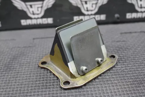 1996 HONDA CR80R CR85R OEM CARB INTAKE BOOT REED BLOCK ASSEMBLY INSULATOR REEDS