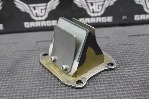 1996 HONDA CR80R CR85R OEM CARB INTAKE BOOT REED BLOCK ASSEMBLY INSULATOR REEDS