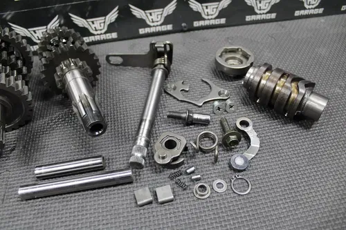 2002 SUZUKI DRZ400 DRZ400E OEM ENGINE TRANSMISSION TRANNY TRANS GEARS SHAFTS