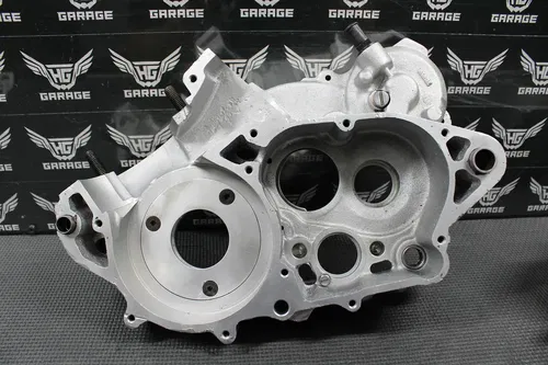 1991 KTM 300 EXC OEM LEFT RIGHT ENGINE MOTOR CRANKCASE CRANK CASES 54630004200