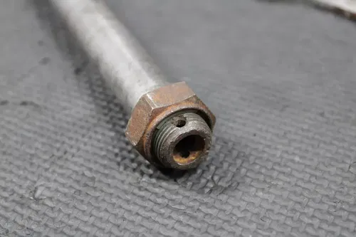 KAWASAKI KDX200 KDX220R KLX300R OEM REAR AXLE BACK WHEEL BOLT SHAFT 41068-0014