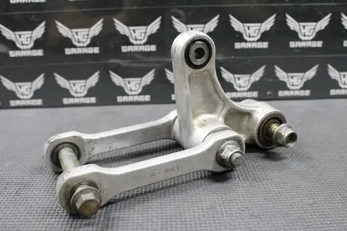 1999 98-99 SUZUKI RM125 OEM REAR SHOCK SWINGARM LINKAGE LINKS LEVER 62600-37820