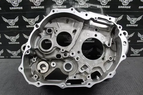 2003 96-04 HONDA XR400R OEM RIGHT ENGINE MOTOR CRANKCASE CRANK CASE 11100-KCY-67