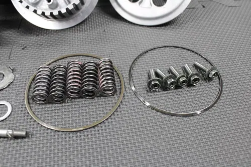 2007 YAMAHA 01-07 YZ250F WR250F OEM COMPLETE CLUTCH W BASKET HUB SPRINGS GOOD!