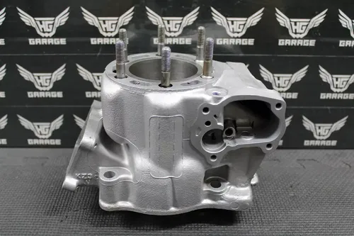 2001 HONDA CR250R OEM ENGINE MOTOR CYLINDER STD BORE JUG TOP END 12101-KZ3-L10