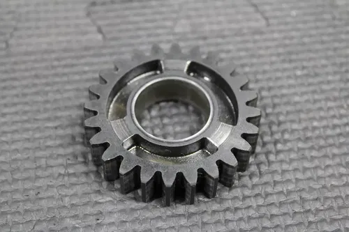 97-05 KAWASAKI KDX200 KDX220R OEM TRANSMISSION INPUT 5TH GEAR 24T 13129-1753