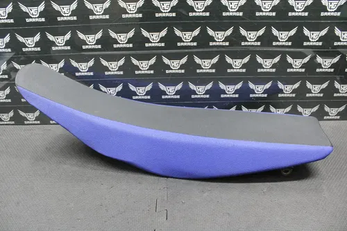 2011 YAMAHA YZ450F OEM SEAT SADDLE FOAM PAN COVER COMPLETE 33D-24710-50-00