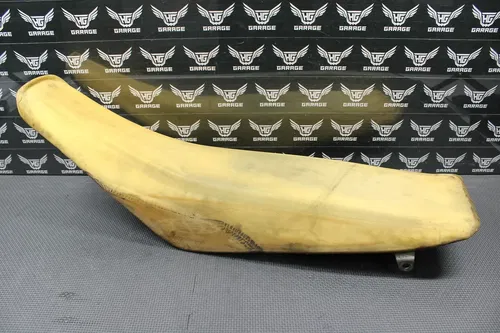 1999 HONDA CR125R CR250R OEM SEAT SADDLE FOAM PAN COMPLETE 77100-KZ3-J10