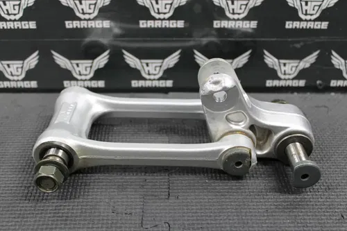2004 YAMAHA YZ450F OEM REAR SHOCK SWINGARM LINKAGE LINKS RELAY ARM NICE!!
