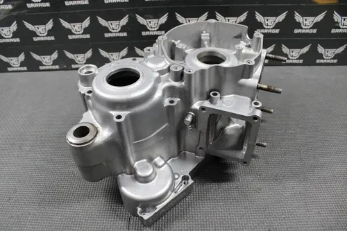 2003 02-04 YAMAHA YZ125 OEM LEFT RIGHT ENGINE CRANKCASE CRANK CASES BLOCK NICE!