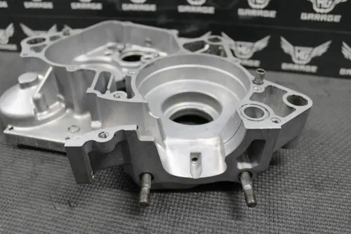 2003 KAWASAKI KX125 OEM RIGHT SIDE ENGINE CRANKCASE CRANK CASE HALF 14001-5403